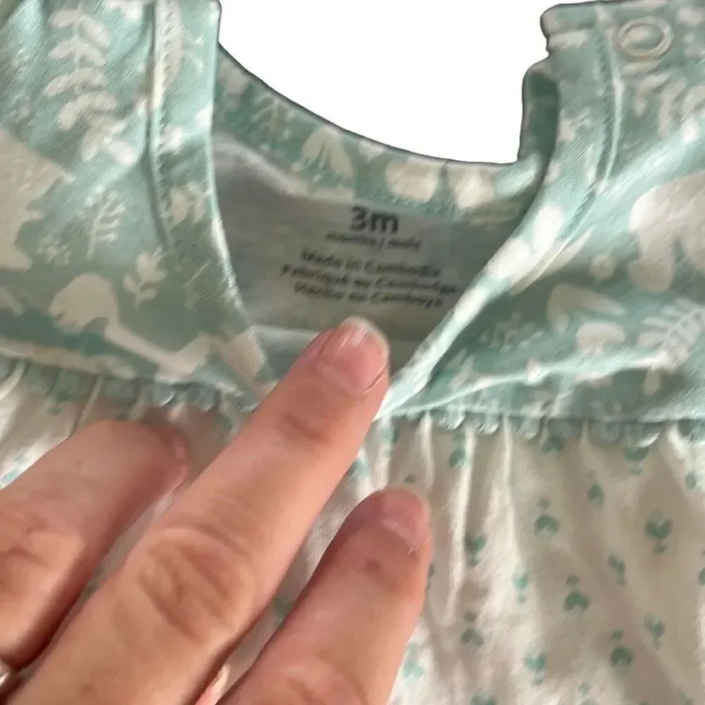 Carters 3 ￼ month, onesie